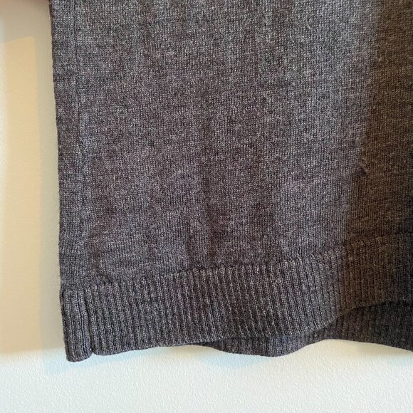 Jones New York 100% Merino Wool Charcoal Grey Turtleneck Sweater Thin Knit - Picture 4 of 12